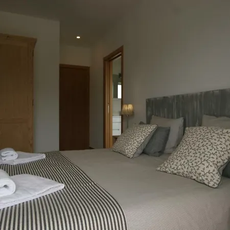 Casa Lagoa 4*