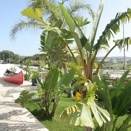 Casa Lagoa 4*